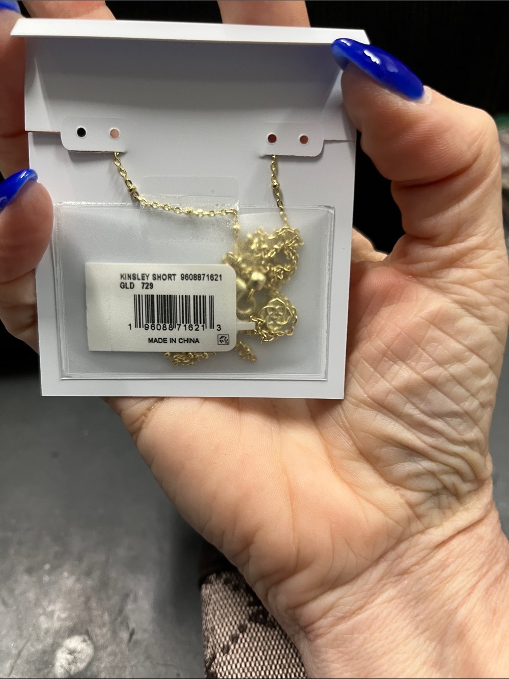NWT Kendra Scott Red Diamond-Shaped Pendant Necklace - NWT AK Bi Fold Wallet - Picture 3 of 11
